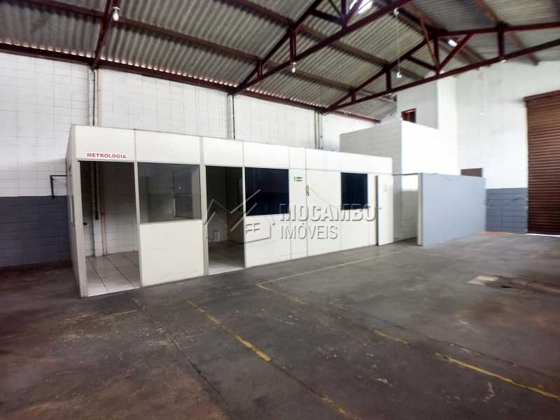 Conheça Área Interna do imóvel - Galpão Itatiba, Jardim Virgínia, SP Para Alugar, 213m² - FCGA00152 - 5 Área Interna - Galpão Itatiba, Jardim Virgínia, SP Para Alugar, 213m² - FCGA00152 - 5