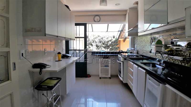Conheça Cozinha do imóvel - Casa À Venda no Condomínio Ville Chamonix - Jardim Nossa Senhora das Graças - Itatiba - SP - FCCN40126 - 22 Cozinha - Casa À Venda no Condomínio Ville Chamonix - Jardim Nossa Senhora das Graças - Itatiba - SP - FCCN40126 - 22