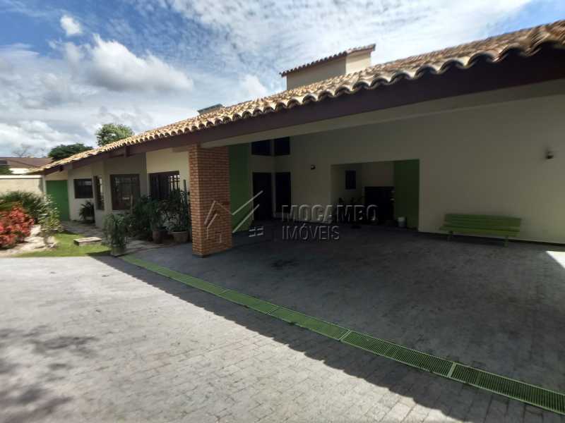 Conheça Garagem do imóvel - Casa em Condominio Para Alugar - Itatiba - SP - Bairro do Engenho - FCCN50033 - 3 Garagem - Casa em Condominio Para Alugar - Itatiba - SP - Bairro do Engenho - FCCN50033 - 3
