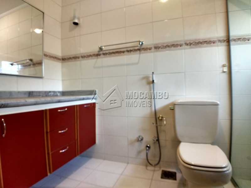 Conheça Banheiro Suíte do imóvel - Casa em Condominio Para Alugar - Itatiba - SP - Bairro do Engenho - FCCN50033 - 24 Banheiro Suíte - Casa em Condominio Para Alugar - Itatiba - SP - Bairro do Engenho - FCCN50033 - 24