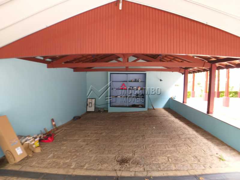 Conheça garagem coberta do imóvel - Casa 3 quartos para alugar Itatiba,SP - R$ 2.800 - FCCA31179 - 22 garagem coberta - Casa 3 quartos para alugar Itatiba,SP - R$ 2.800 - FCCA31179 - 22