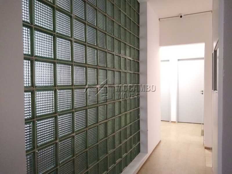 Conheça Iluminação natural do imóvel - Sala Comercial Itatiba, Centro, SP Para Alugar, 20m² - FCSL00182 - 7 Iluminação natural - Sala Comercial Itatiba, Centro, SP Para Alugar, 20m² - FCSL00182 - 7