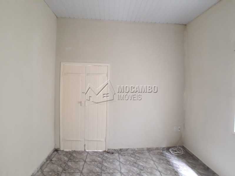 Conheça Quarto do imóvel - Casa 2 Quartos Para Alugar Itatiba,SP Centro - R$ 700 - FCCA21159 - 10 Quarto - Casa 2 Quartos Para Alugar Itatiba,SP Centro - R$ 700 - FCCA21159 - 10