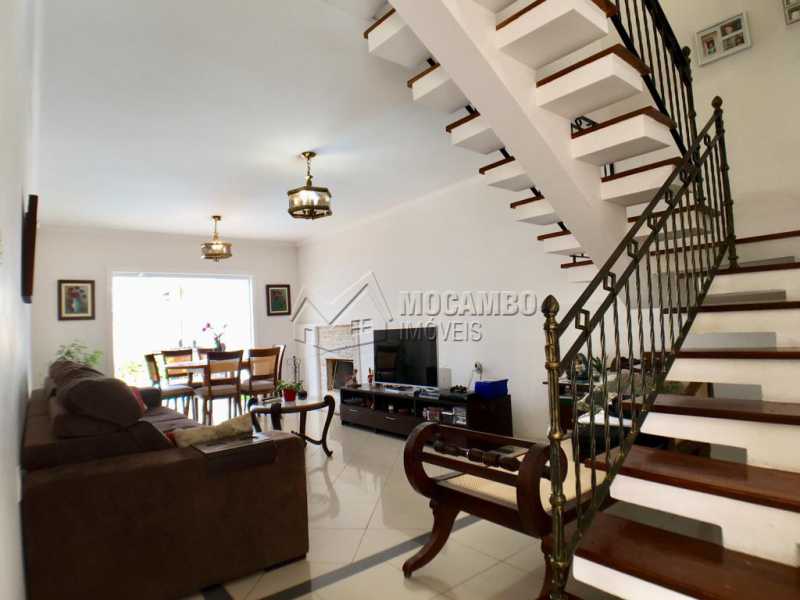 Conheça Sala de Tv do imóvel - Casa À Venda no Condomínio Itatiba Country Club - Residencial Fazenda Serrinha - Itatiba - SP - FCCN20027 - 8 Sala de Tv - Casa À Venda no Condomínio Itatiba Country Club - Residencial Fazenda Serrinha - Itatiba - SP - FCCN20027 - 8