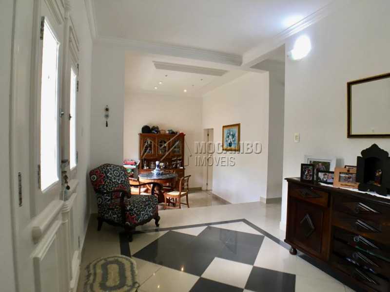Conheça Hall do imóvel - Casa À Venda no Condomínio Itatiba Country Club - Residencial Fazenda Serrinha - Itatiba - SP - FCCN20027 - 1 Hall - Casa À Venda no Condomínio Itatiba Country Club - Residencial Fazenda Serrinha - Itatiba - SP - FCCN20027 - 1