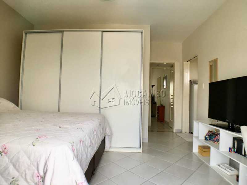 Conheça Suíte do imóvel - Casa À Venda no Condomínio Itatiba Country Club - Residencial Fazenda Serrinha - Itatiba - SP - FCCN20027 - 15 Suíte - Casa À Venda no Condomínio Itatiba Country Club - Residencial Fazenda Serrinha - Itatiba - SP - FCCN20027 - 15