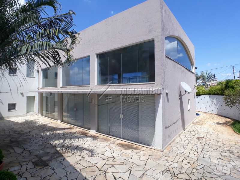 Conheça Quintal do imóvel - Casa em Condominio Para Venda ou Aluguel - Itatiba - SP - Residencial Fazenda Serrinha - FCCN40129 - 17 Quintal - Casa em Condominio Para Venda ou Aluguel - Itatiba - SP - Residencial Fazenda Serrinha - FCCN40129 - 17
