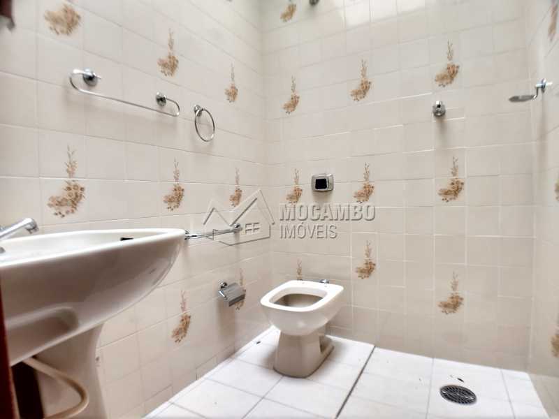 Conheça Banheiro Suíte do imóvel - Casa Para Alugar - Itatiba - SP - Vila Santa Clara - FCCA21162 - 9 Banheiro Suíte - Casa Para Alugar - Itatiba - SP - Vila Santa Clara - FCCA21162 - 9