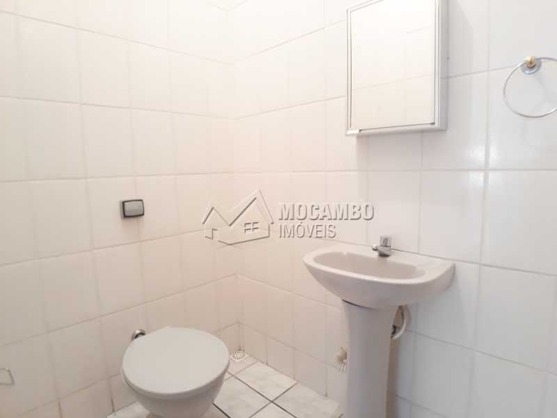 Conheça Banheiro 1 do imóvel - Sobreloja 60m² Para Alugar Itatiba,SP Centro - R$ 800 - FCSJ00013 - 5 Banheiro 1 - Sobreloja 60m² Para Alugar Itatiba,SP Centro - R$ 800 - FCSJ00013 - 5