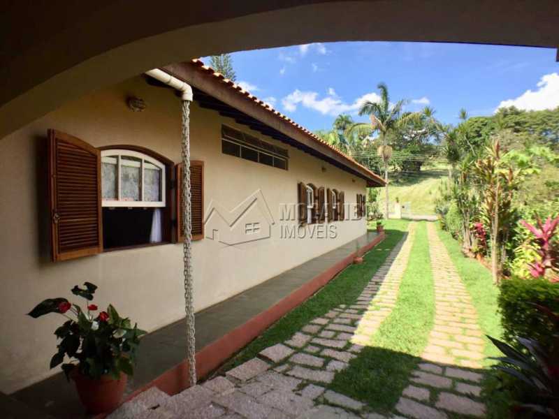 Conheça Lateral do imóvel - Casa em Condominio À Venda - Itatiba - SP - Ville Chamonix - FCCN40130 - 7 Lateral - Casa em Condominio À Venda - Itatiba - SP - Ville Chamonix - FCCN40130 - 7