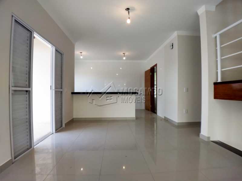 Conheça Sala de Jantar do imóvel - Casa em Condominio À Venda - Itatiba - SP - Sítio da Moenda - FCCN40131 - 7 Sala de Jantar - Casa em Condominio À Venda - Itatiba - SP - Sítio da Moenda - FCCN40131 - 7