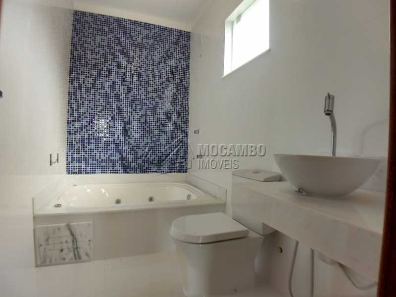 Conheça Banheiro Suíte Master do imóvel - Casa em Condominio À Venda - Itatiba - SP - Sítio da Moenda - FCCN40131 - 20 Banheiro Suíte Master - Casa em Condominio À Venda - Itatiba - SP - Sítio da Moenda - FCCN40131 - 20