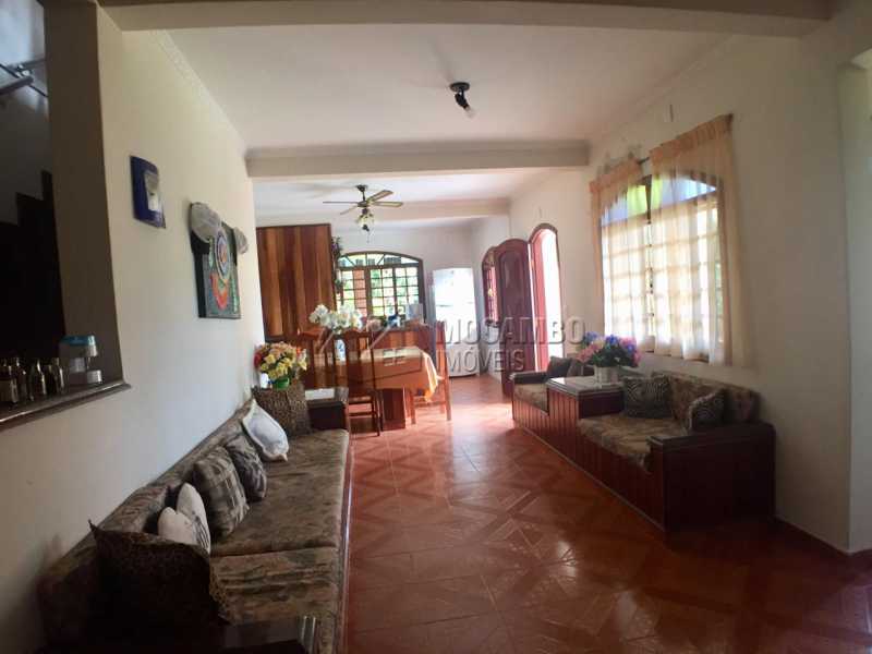 Conheça Sala de Estar do imóvel - Casa em Condominio Itatiba,Bairro Itapema,SP À Venda,6 Quartos,319m² - FCCN60008 - 5 Sala de Estar - Casa em Condominio Itatiba,Bairro Itapema,SP À Venda,6 Quartos,319m² - FCCN60008 - 5