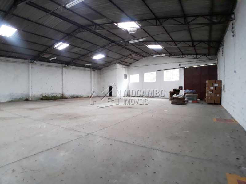Conheça Galpão do imóvel - Galpão 700m² para alugar Itatiba,SP - R$ 5.000 - FCGA00157 - 4 Galpão - Galpão 700m² para alugar Itatiba,SP - R$ 5.000 - FCGA00157 - 4