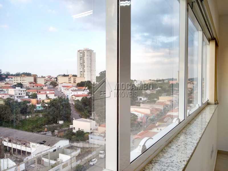 Conheça Vista da sala de reunião do imóvel - Sala Comercial Para Alugar - Itatiba - SP - Centro - FCSL00195 - 4 Vista da sala de reunião - Sala Comercial Para Alugar - Itatiba - SP - Centro - FCSL00195 - 4