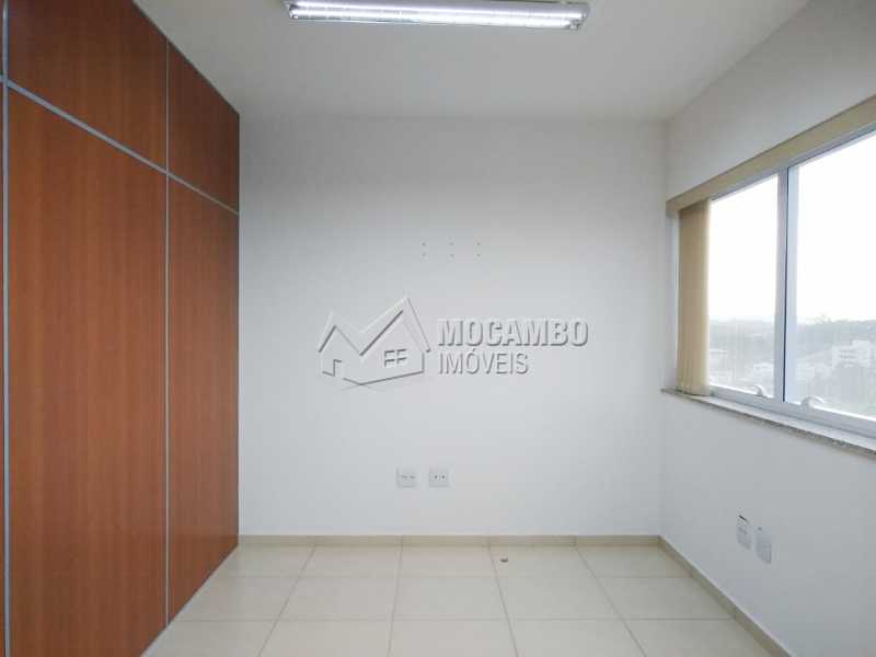 Conheça sala de reunião do imóvel - Sala Comercial Para Alugar - Itatiba - SP - Centro - FCSL00195 - 5 sala de reunião - Sala Comercial Para Alugar - Itatiba - SP - Centro - FCSL00195 - 5