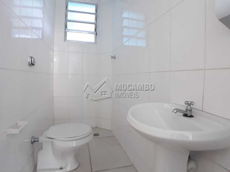 Conheça Banheiro 02 do imóvel - Sala Comercial 120m² para alugar Itatiba,SP - R$ 1.073 - FCSL00200 - 8 Banheiro 02 - Sala Comercial 120m² para alugar Itatiba,SP - R$ 1.073 - FCSL00200 - 8