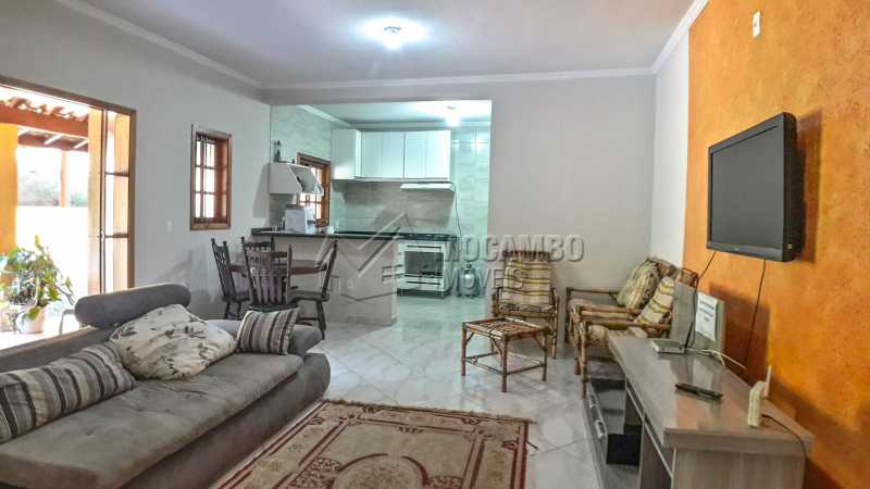 Conheça Sala do imóvel - Chácara 1282m² à venda Itatiba,SP - R$ 750.000 - FCCH20063 - 12 Sala - Chácara 1282m² à venda Itatiba,SP - R$ 750.000 - FCCH20063 - 12
