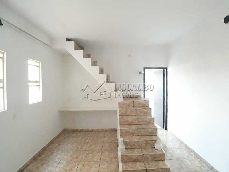 Conheça Sala do imóvel - Casa Itatiba, Loteamento Vila Real, SP Para Alugar, 2 Quartos, 45m² - FCCA21208 - 3 Sala - Casa Itatiba, Loteamento Vila Real, SP Para Alugar, 2 Quartos, 45m² - FCCA21208 - 3
