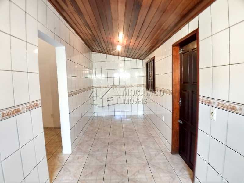 Conheça Copa/Cozinha do imóvel - Casa 2 Quartos Para Alugar Itatiba,SP Centro - R$ 900 - FCCA21213 - 6 Copa/Cozinha - Casa 2 Quartos Para Alugar Itatiba,SP Centro - R$ 900 - FCCA21213 - 6