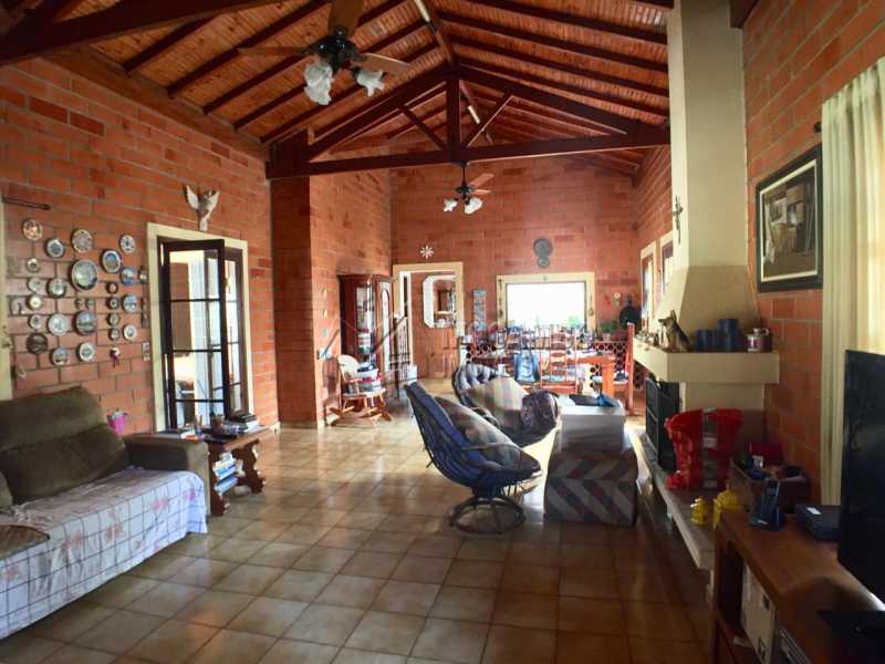 Conheça Sala do imóvel - Casa em Condomínio 4 quartos à venda Itatiba,SP - R$ 900.000 - FCCN40141 - 4 Sala - Casa em Condomínio 4 quartos à venda Itatiba,SP - R$ 900.000 - FCCN40141 - 4