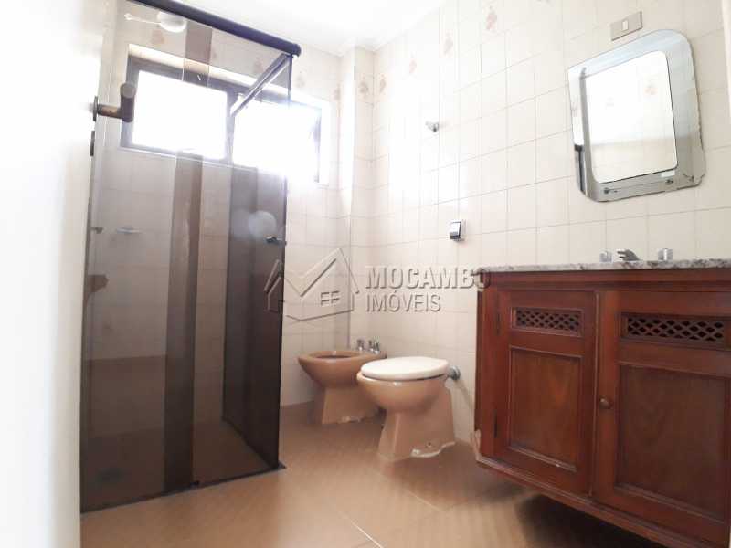 Conheça Banheiro do imóvel - Apartamento Condomínio Edifício José Carbonari, Itatiba, Centro, SP Para Venda e Aluguel, 3 Quartos, 100m² - FCAP30510 - 9 Banheiro - Apartamento Condomínio Edifício José Carbonari, Itatiba, Centro, SP Para Venda e Aluguel, 3 Quartos, 100m² - FCAP30510 - 9