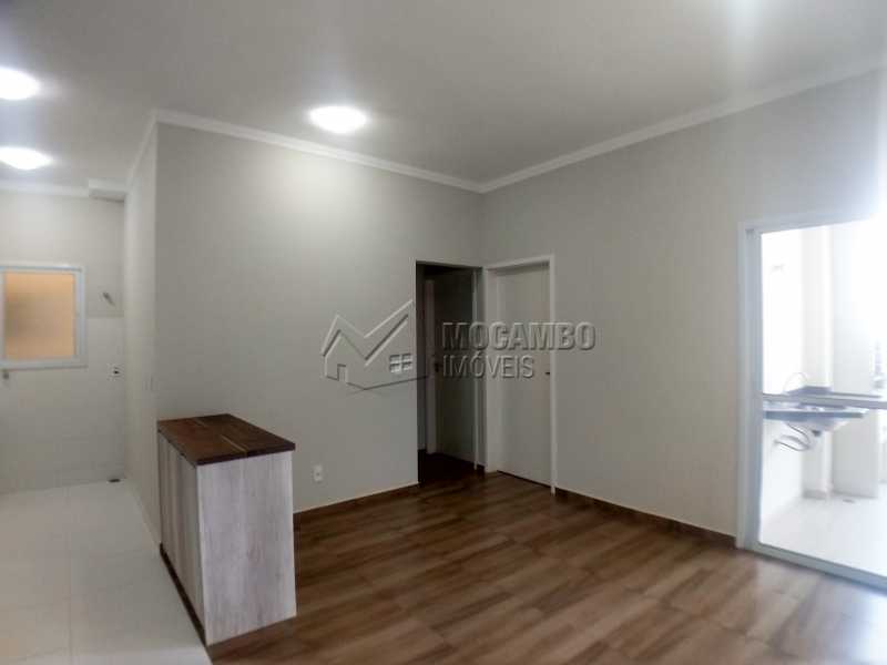 Conheça Sala do imóvel - Apartamento Condomínio Residencial Manacás, Itatiba, Loteamento Santo Antônio, SP Para Alugar, 2 Quartos, 62m² - FCAP20994 - 3 Sala - Apartamento Condomínio Residencial Manacás, Itatiba, Loteamento Santo Antônio, SP Para Alugar, 2 Quartos, 62m² - FCAP20994 - 3