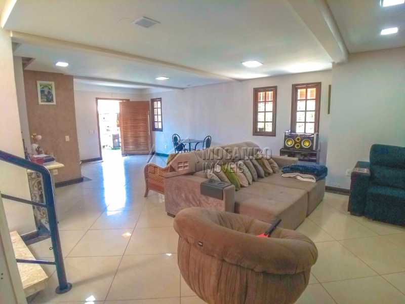 Conheça Sala do imóvel - Chácara 1000m² à venda Itatiba,SP - R$ 779.000 - FCCH50010 - 6 Sala - Chácara 1000m² à venda Itatiba,SP - R$ 779.000 - FCCH50010 - 6