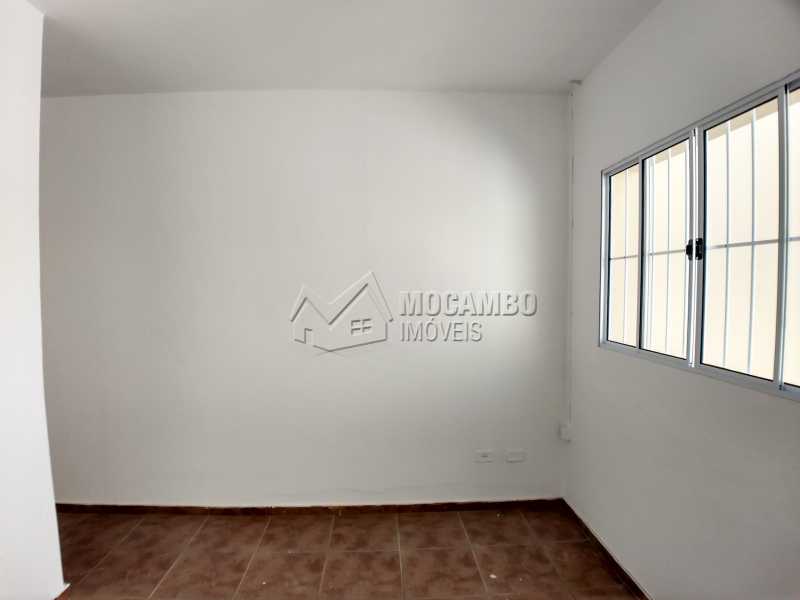 Conheça Sala do imóvel - Casa 1 Quarto Para Alugar Itatiba,SP - R$ 550 - FCCA10262 - 3 Sala - Casa 1 Quarto Para Alugar Itatiba,SP - R$ 550 - FCCA10262 - 3