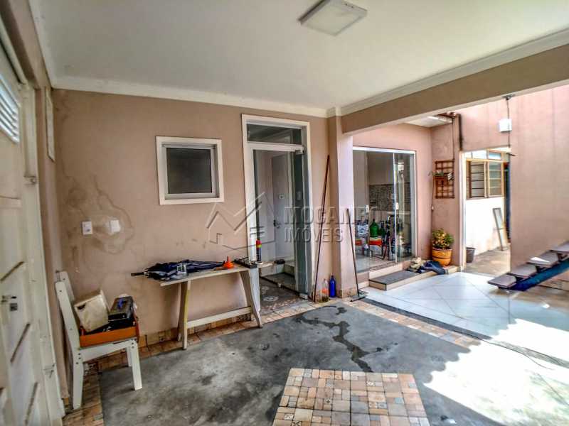 Conheça Garagem do imóvel - Casa 2 quartos à venda Itatiba,SP - R$ 280.000 - FCCA21260 - 14 Garagem - Casa 2 quartos à venda Itatiba,SP - R$ 280.000 - FCCA21260 - 14