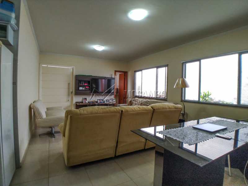 Conheça Sala do imóvel - Casa em Condomínio 3 Quartos À Venda Itatiba,SP - R$ 595.000 - FCCN30431 - 4 Sala - Casa em Condomínio 3 Quartos À Venda Itatiba,SP - R$ 595.000 - FCCN30431 - 4