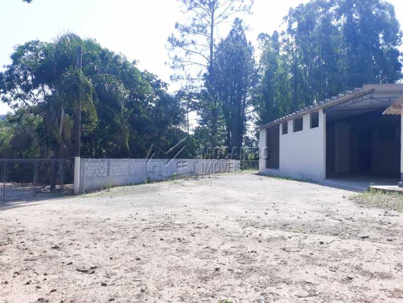 Conheça Área externa do imóvel - Galpão 1000m² Para Alugar Itatiba,SP - R$ 5.600 - FCGA00169 - 11 Área externa - Galpão 1000m² Para Alugar Itatiba,SP - R$ 5.600 - FCGA00169 - 11