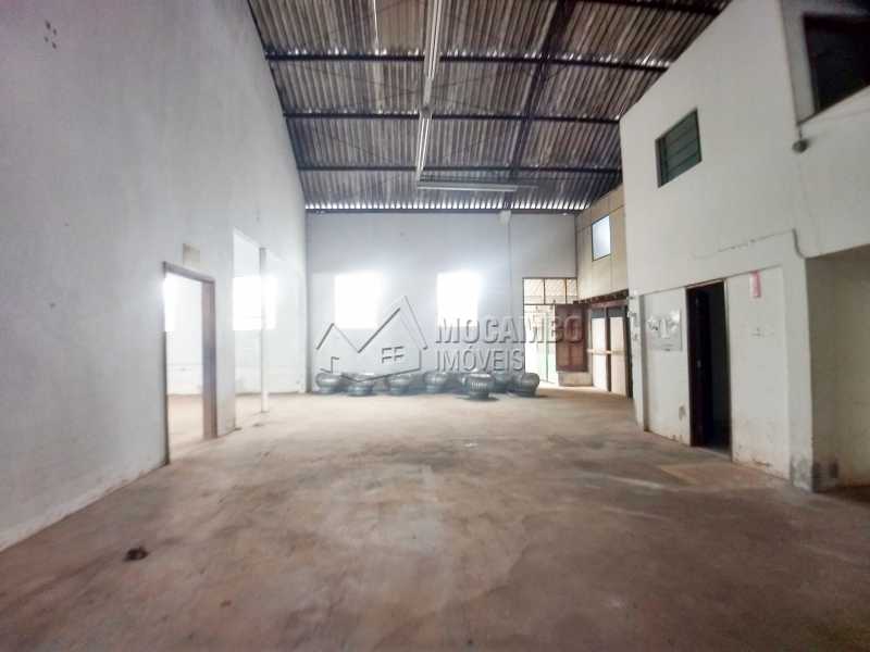 Conheça Área Interna do imóvel - Galpão 717m² para alugar Itatiba,SP - R$ 8.000 - FCGA00170 - 3 Área Interna - Galpão 717m² para alugar Itatiba,SP - R$ 8.000 - FCGA00170 - 3