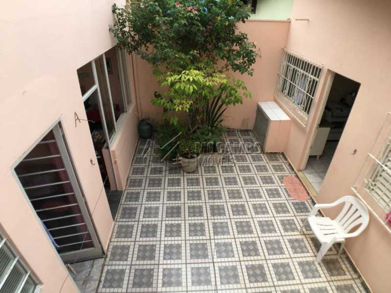 Conheça Quintal do imóvel - Casa 2 quartos à venda Itatiba,SP - R$ 300.000 - FCCA21298 - 10 Quintal - Casa 2 quartos à venda Itatiba,SP - R$ 300.000 - FCCA21298 - 10