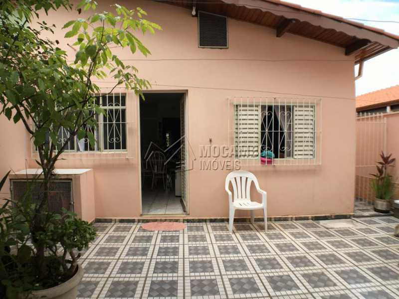 Conheça Quintal do imóvel - Casa 2 quartos à venda Itatiba,SP - R$ 300.000 - FCCA21298 - 11 Quintal - Casa 2 quartos à venda Itatiba,SP - R$ 300.000 - FCCA21298 - 11