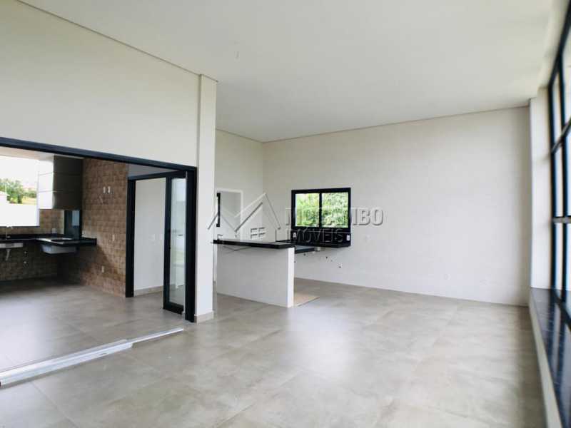 Conheça Sala do imóvel - Casa em Condomínio 3 quartos à venda Itatiba,SP - R$ 1.500.000 - FCCN30449 - 7 Sala - Casa em Condomínio 3 quartos à venda Itatiba,SP - R$ 1.500.000 - FCCN30449 - 7