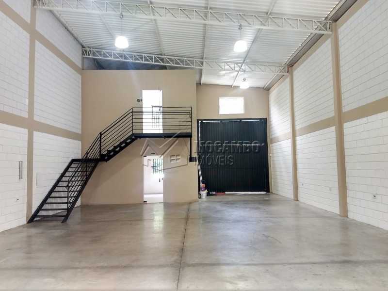 Conheça Área Interna do imóvel - Galpão 230m² Para Alugar Itatiba,SP - R$ 3.900 - FCGA00173 - 4 Área Interna - Galpão 230m² Para Alugar Itatiba,SP - R$ 3.900 - FCGA00173 - 4