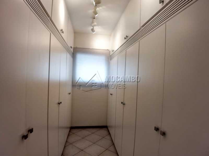 Conheça Closet Suíte Master do imóvel - Apartamento 3 Quartos Para Alugar Itatiba,SP - R$ 2.000 - FCAP30545 - 10 Closet Suíte Master - Apartamento 3 Quartos Para Alugar Itatiba,SP - R$ 2.000 - FCAP30545 - 10