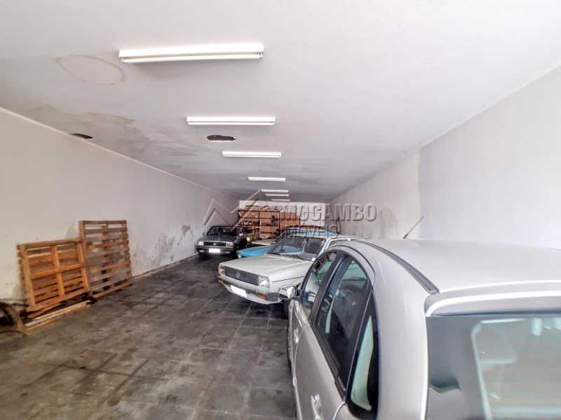 Conheça Garagem do imóvel - Casa 3 quartos à venda Itatiba,SP Centro - R$ 1.100.000 - FCCA31316 - 15 Garagem - Casa 3 quartos à venda Itatiba,SP Centro - R$ 1.100.000 - FCCA31316 - 15