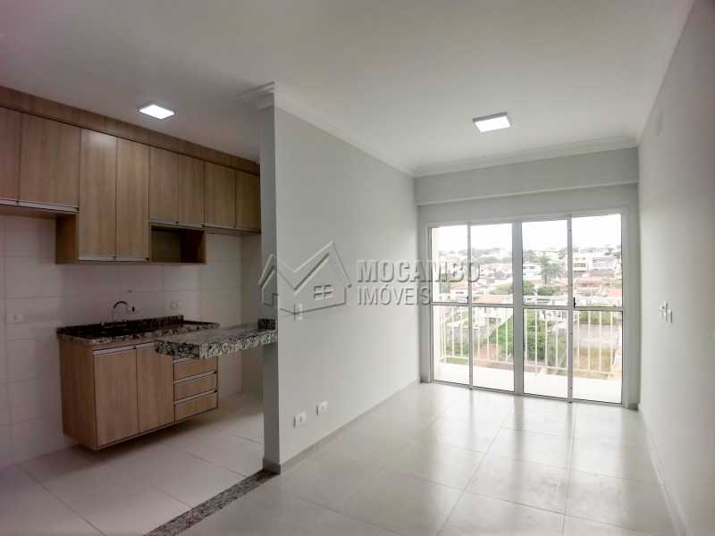Conheça Sala/Cozinha do imóvel - Apartamento Condomínio Finezzi Residence, Itatiba, Nova Itatiba, SP Para Alugar, 2 Quartos, 60m² - FCAP21078 - 3 Sala/Cozinha - Apartamento Condomínio Finezzi Residence, Itatiba, Nova Itatiba, SP Para Alugar, 2 Quartos, 60m² - FCAP21078 - 3