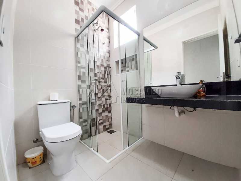 Conheça Banheiro Piso inferior. do imóvel - Casa em Condomínio 3 quartos à venda Itatiba,SP - R$ 1.099.000 - FCCN30455 - 19 Banheiro Piso inferior. - Casa em Condomínio 3 quartos à venda Itatiba,SP - R$ 1.099.000 - FCCN30455 - 19