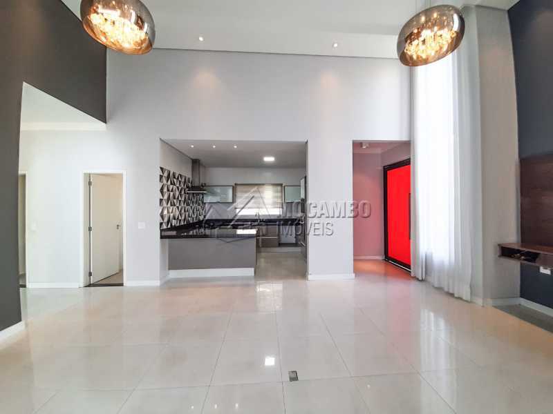 Conheça Sala do imóvel - Casa em Condomínio 3 quartos à venda Itatiba,SP - R$ 1.099.000 - FCCN30455 - 5 Sala - Casa em Condomínio 3 quartos à venda Itatiba,SP - R$ 1.099.000 - FCCN30455 - 5