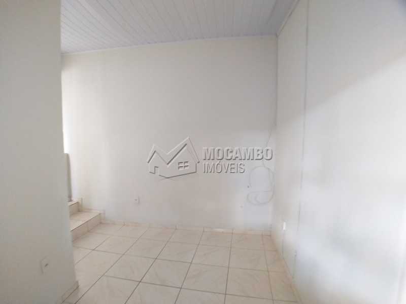 Conheça Sala do imóvel - Casa 1 quarto para alugar Itatiba,SP - R$ 640 - FCCA10282 - 8 Sala - Casa 1 quarto para alugar Itatiba,SP - R$ 640 - FCCA10282 - 8