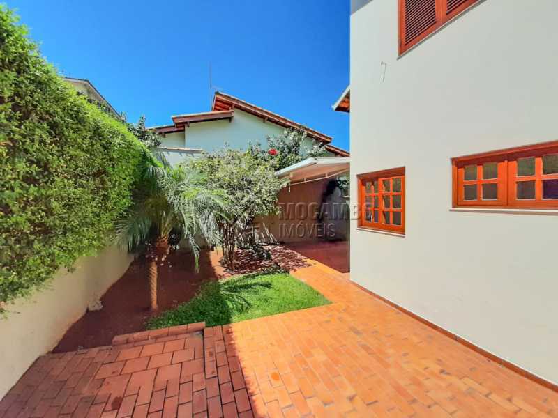 Conheça Quintal fundos do imóvel - Casa 2 quartos à venda Itatiba,SP - R$ 500.000 - FCCA21332 - 22 Quintal fundos - Casa 2 quartos à venda Itatiba,SP - R$ 500.000 - FCCA21332 - 22