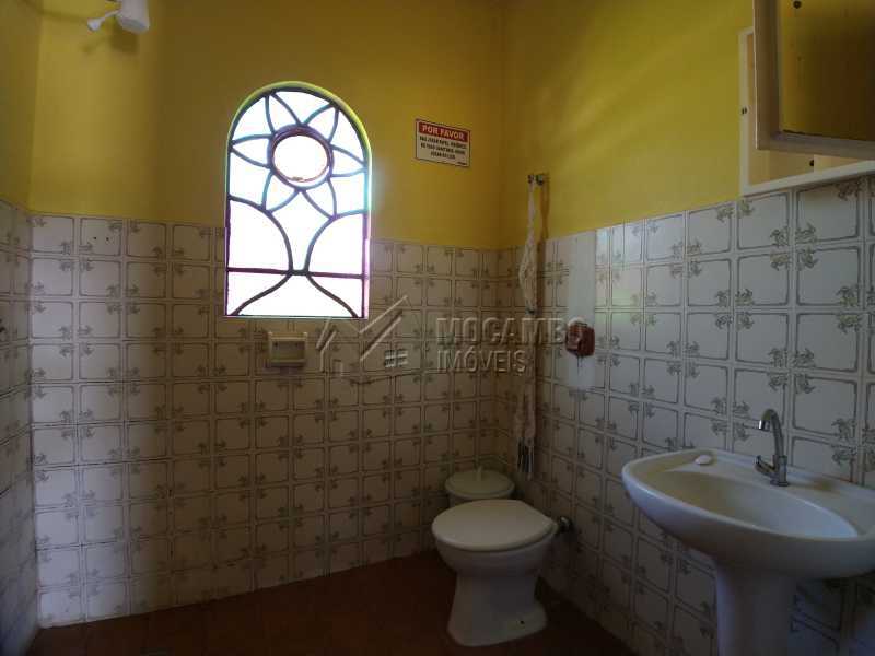 Conheça Banheiro do imóvel - Chácara 1238m² à venda Itatiba,SP - R$ 745.000 - FCCH20065 - 19 Banheiro - Chácara 1238m² à venda Itatiba,SP - R$ 745.000 - FCCH20065 - 19