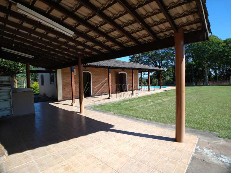 Conheça Varanda do imóvel - Chácara 1238m² à venda Itatiba,SP - R$ 745.000 - FCCH20065 - 11 Varanda - Chácara 1238m² à venda Itatiba,SP - R$ 745.000 - FCCH20065 - 11