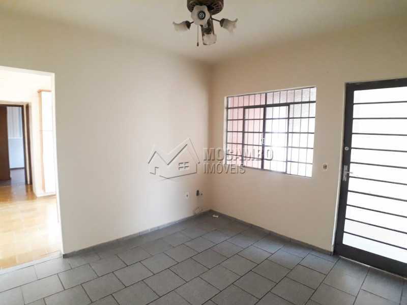 Conheça Sala do imóvel - Casa 2 quartos à venda Itatiba,SP - R$ 260.000 - FCCA21337 - 3 Sala - Casa 2 quartos à venda Itatiba,SP - R$ 260.000 - FCCA21337 - 3