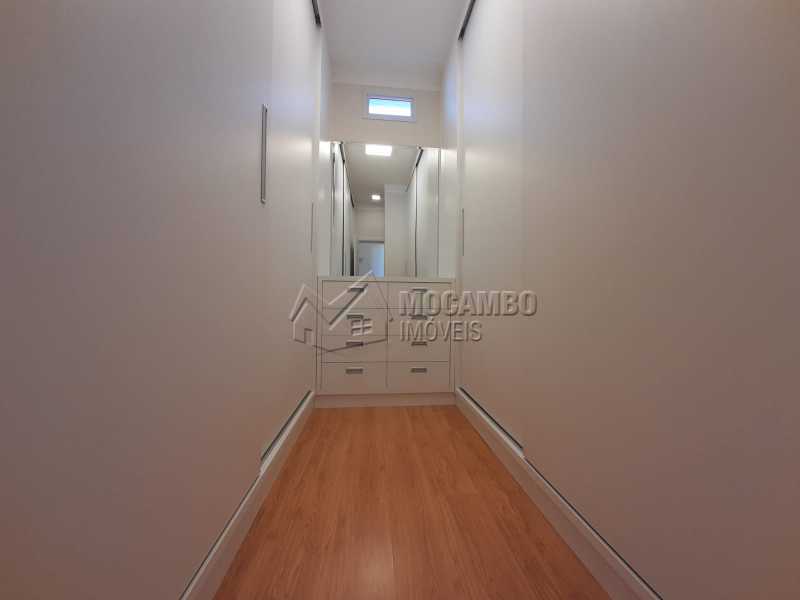 Conheça Closet Suite master. do imóvel - Casa em Condomínio 3 quartos à venda Itatiba,SP - R$ 1.390.000 - FCCN30460 - 24 Closet Suite master. - Casa em Condomínio 3 quartos à venda Itatiba,SP - R$ 1.390.000 - FCCN30460 - 24