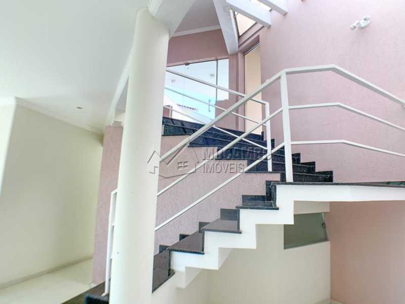 Conheça Acesso andar superior do imóvel - Casa 3 quartos à venda Itatiba,SP Nova Itatiba - R$ 690.000 - FCCA31343 - 13 Acesso andar superior - Casa 3 quartos à venda Itatiba,SP Nova Itatiba - R$ 690.000 - FCCA31343 - 13