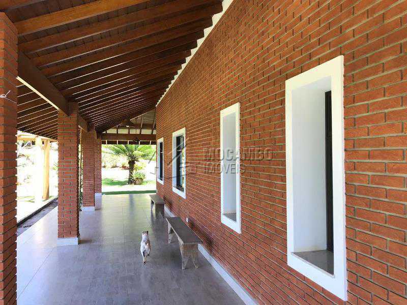 Conheça Varanda do imóvel - Sítio 48000m² à venda Alameda das Figueiras,Jarinu,SP - R$ 3.600.000 - FCSI30005 - 9 Varanda - Sítio 48000m² à venda Alameda das Figueiras,Jarinu,SP - R$ 3.600.000 - FCSI30005 - 9